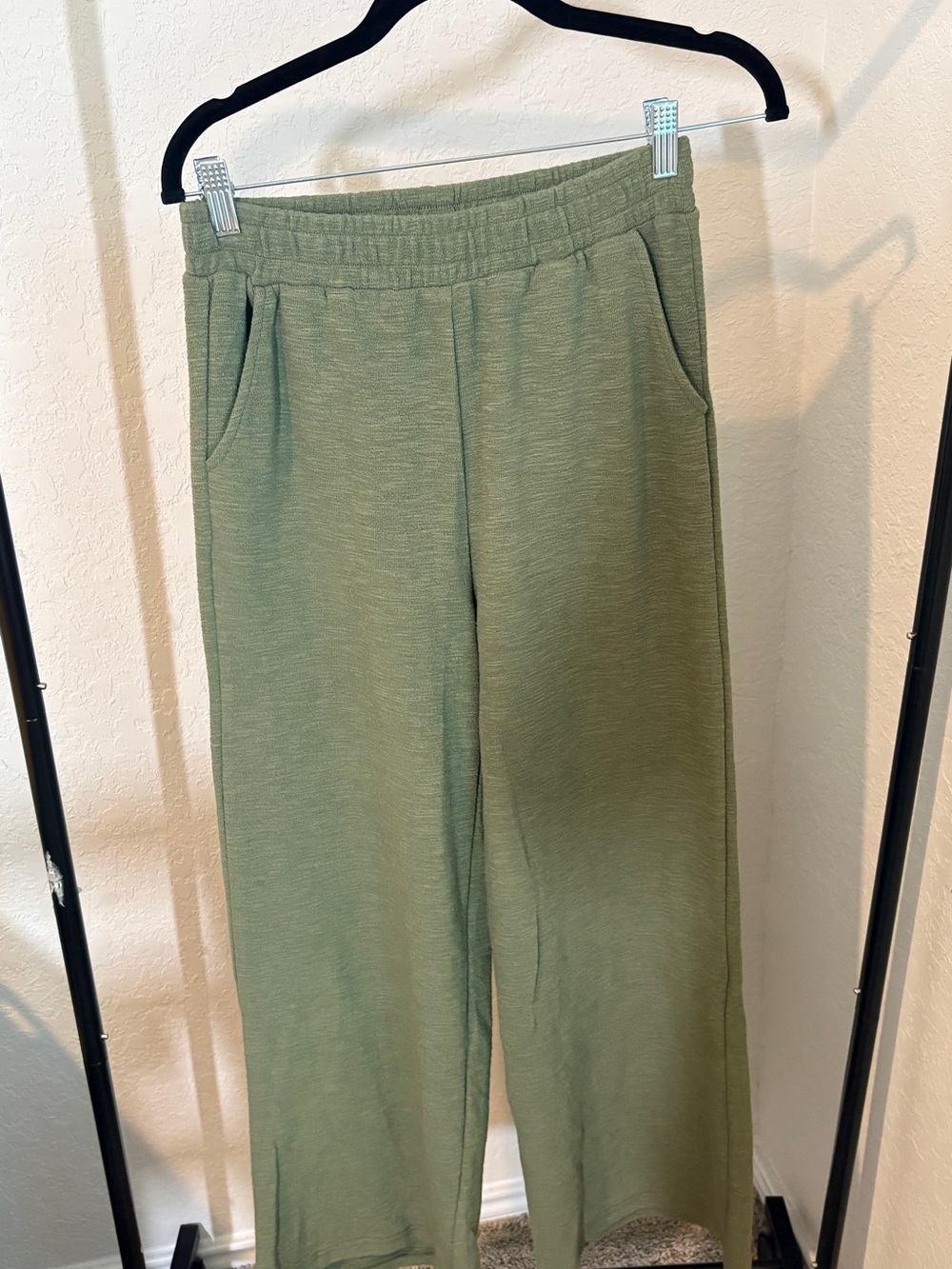 Zenana Outfitters Olive Green Wide-Leg Knit Pants
